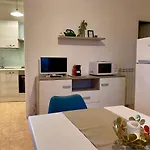 公寓式酒店 卡普契尼酒店 佩斯基耶拉德加达
